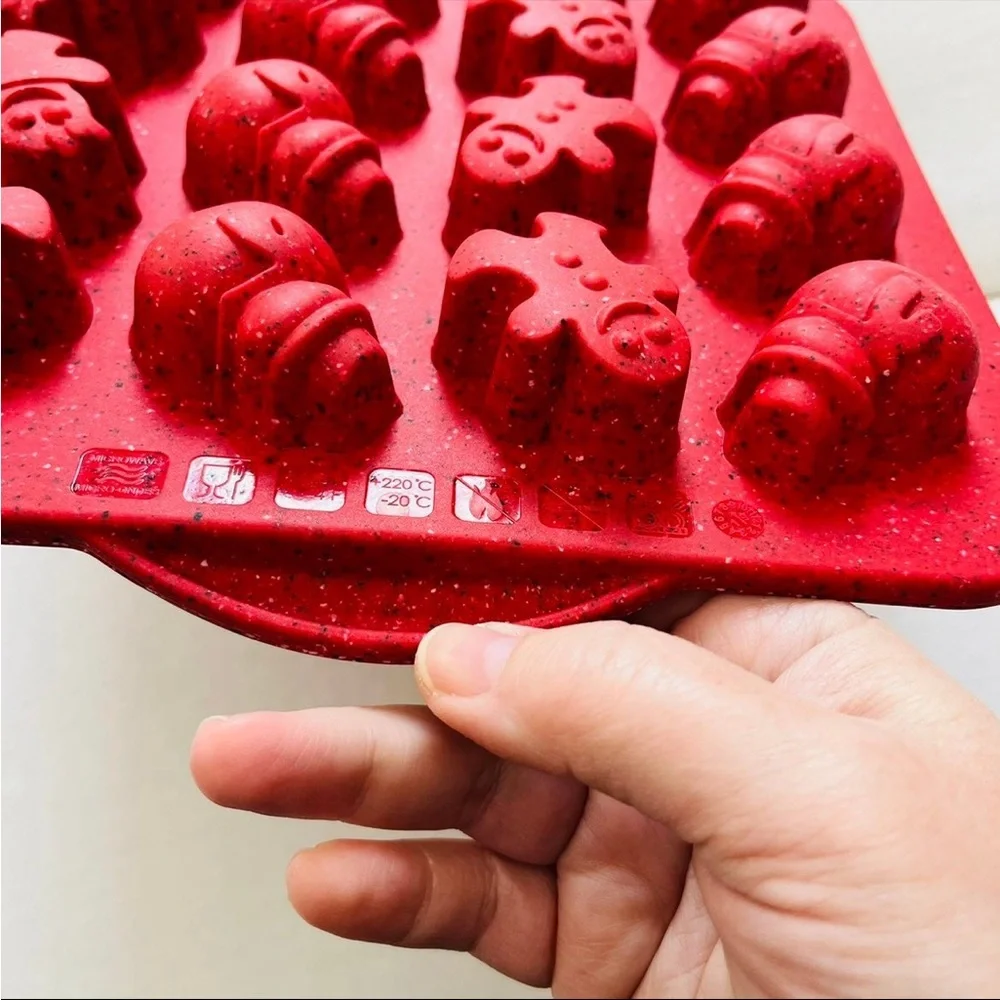 16ct Silicone Gingerbread Snowman‎ Mini Muffin Pan No BPA New Without Packaging